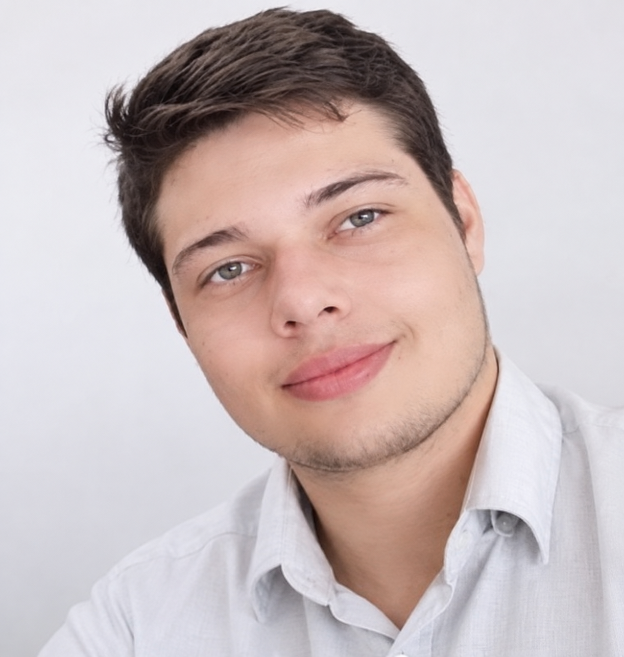 Guilherme Rodrigues Oliveira, fundador e especialista em vídeo e copy da ADEON